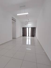 Condominium For Sale in Vertu Resort @ Aspen Vision City