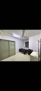 Room in Seri Kembangan, SGR