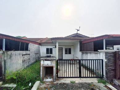 1-storey Terraced House For Sale in Banting,SGR