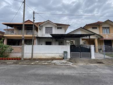 Cluster House For Sale in Ayer Keroh,MLK