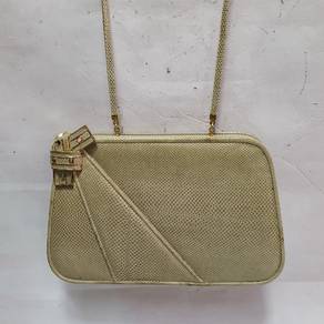 LJUDITH LEIBER Vintage Authentic Beige Karung with