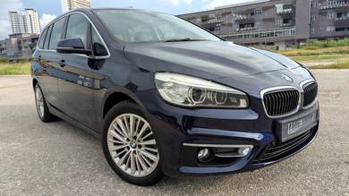 BMW 220i 20i GRAN TOURER (LUXURY) in Permatang Pauh, PNG