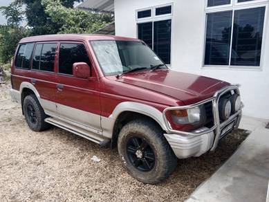 Mitsubishi Pajero in Alma, PNG