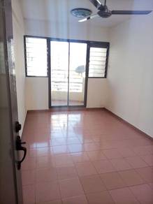 Apartment For Rent in Taman Seri Sari