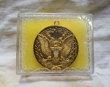Gold Medal, Eagle
