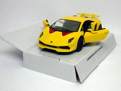 1/36 Diecast Lamborghini sesto elemento - yellow