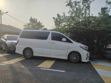 Toyota Alphard in Rawang, SGR