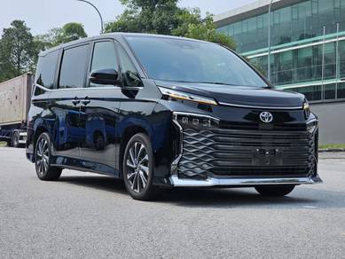 2022 Toyota Voxy S-Z
