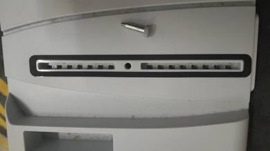 Multifunctional cooling stand 