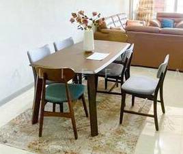 Dining table free chairs