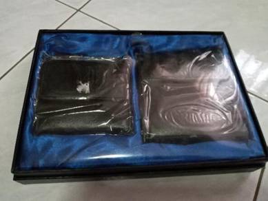 Money n syiling wallets