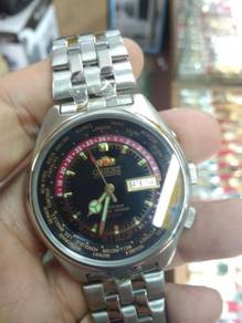 Vintage Orient automatic watch NOS 40mm
