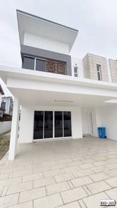 Semi-Detached House For Sale in Setia Alam,SGR