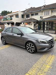 Mercedes Benz A200 200 BlueEFCY (CBU) in Shah Alam, SGR