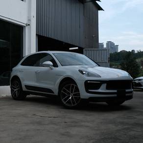 Porsche Macan in Puchong, KUL