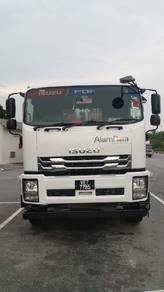 Lori Isuzu compactor 2019 8.0L 10tan