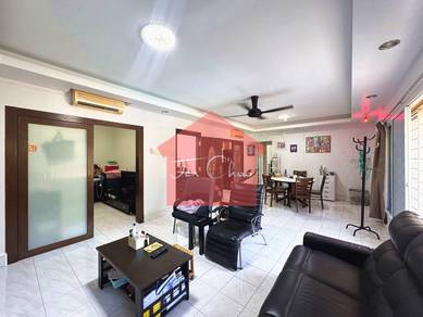 Condominium For Sale in Greenlane Park