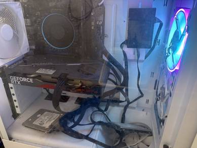 pc untuk d jual (semua dlm gmbr termasuk stand)