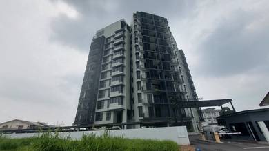 Condominium For Rent in Trinity Residence