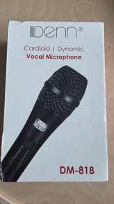 Dynamic Vocal Microphone DM818 Good Condition