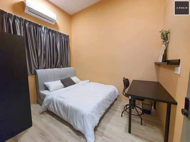 Room in Jelutong, PNG