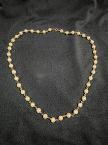 Pearl necklace 
