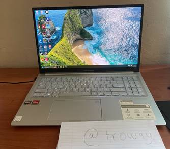 Asus Vivobook 15X OLED 3k 120hz AMD Ryzen 7 7730U
