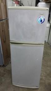 Samsung Peti Ais 2 Pintu Fridge Refrigerator small