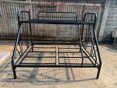Katil Double Decker Single + Queen Bed Frame