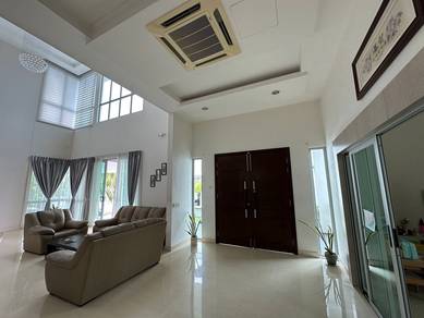 Bungalow House For Sale in Ayer Keroh,MLK