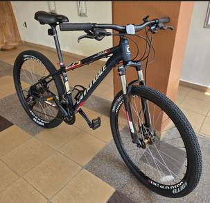 Cannondale Trail 5 Mountain Bicycle