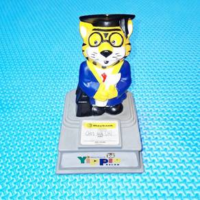 Vtg Maybank Kelab Yippie Graduate Tiger Coin Box