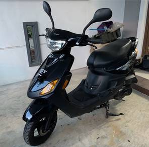 Demak Ezio 50