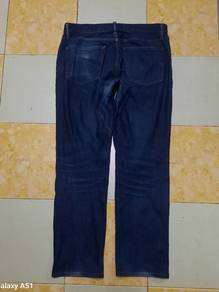 uniqlo dark wash denim