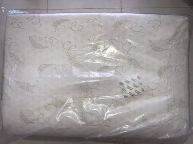 Getha single bed topper