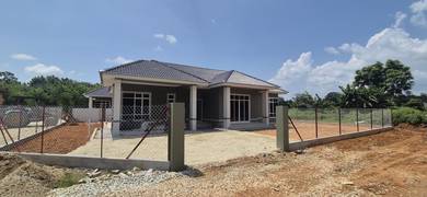 Bungalow House For Sale in Pasir Puteh,KTN