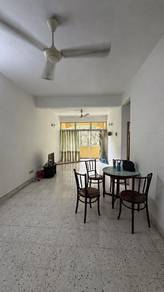 Apartment For Sale in Putri Apartment