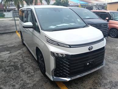 Toyota Voxy S-Z in Puchong, SGR