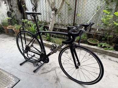 Specialized Allez E5 Road Bike + Accessories