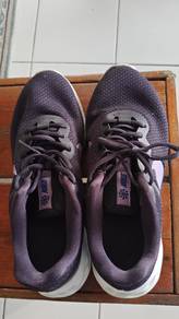 Nike sport shoe 