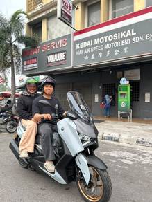 Yamaha XMAX