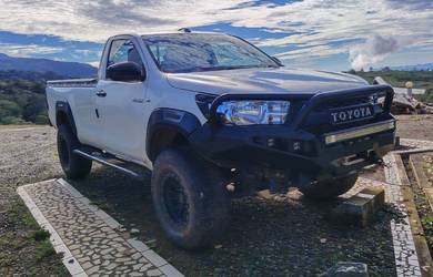 Toyota Hilux MT in Kota Kinabalu, SBH