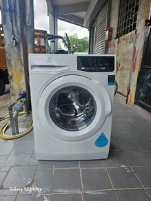 Electrolux front load hot washer 7.5kg fully auto