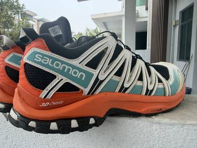 Salomon Men’s Trail Running Shoes – Good Condition