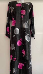Baju Kurung Pesak Kain Lace