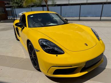 Porsche 718 CAYMAN S in Kampung Baru, KUL