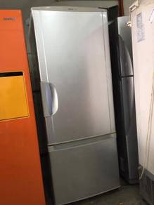 National 2 doors fridge Peti Sejuk Ais