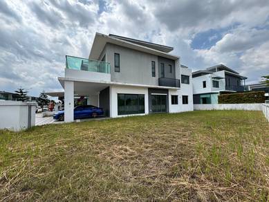 Semi-Detached House For Sale in Puchong,SGR