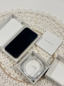 iPhone 13 starlight
