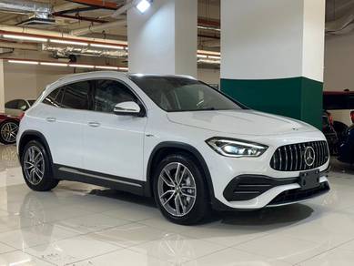 Mercedes Benz GLA35 35 AMG 4 MATIC in Kota Damansara, SGR